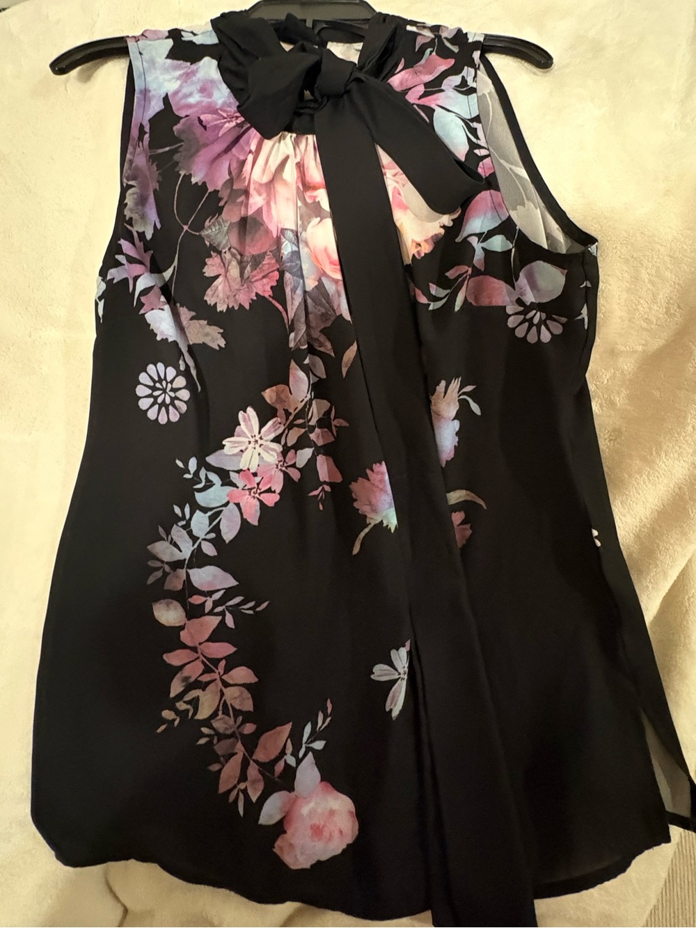 New York & Company Black Halter Top with tie bow with Pink and Blue Floral Print - Picture 4 of 7